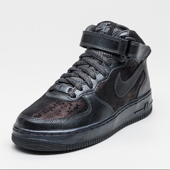 le scarpe nike flash vendita air force 1 metà donne poshmark ridotta le scarpe nike flash vendita air force 1 metà donne poshmark ridotta